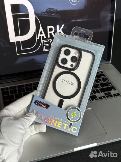 Чехол iPhone 14 Pro Berlia черный