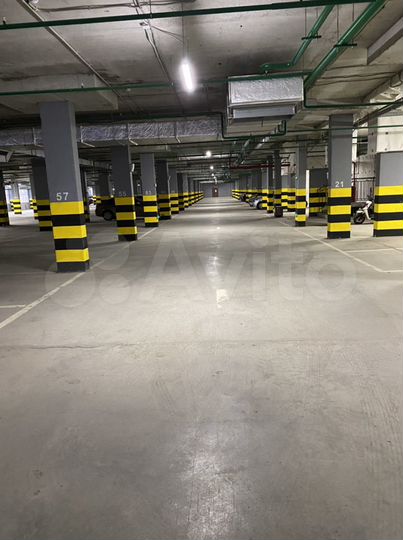 Машиноместо, 15 м²