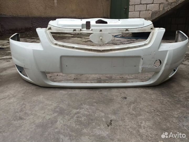 Передний бампер priora 2 белый