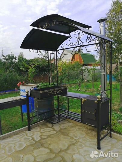 Мангал кованый с крышей