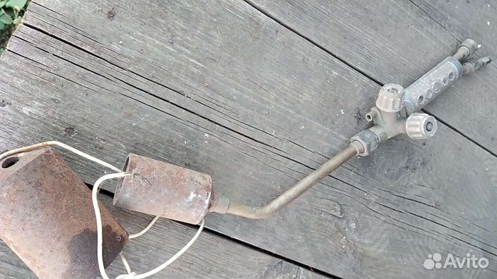 Керосиновая лампа,ключи гаечные,головки под шестиг