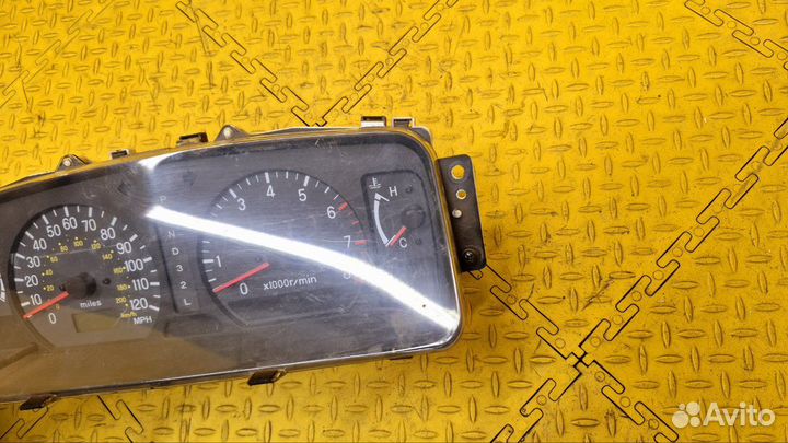 Панель приборов Mitsubishi Montero Sport 1 6G72