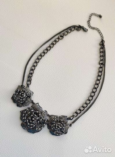 Колье ожерелье
