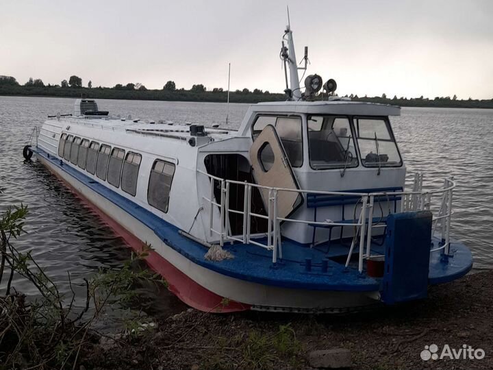 Теплоход луч 14351