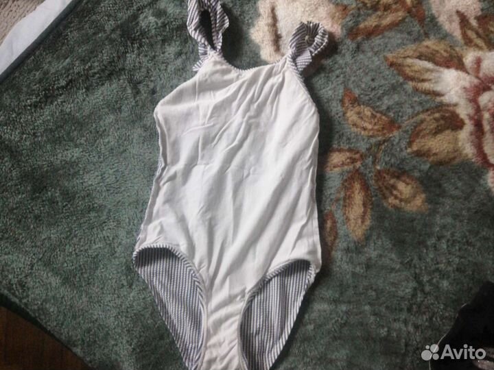 Купальник слитный для девочки, шорты