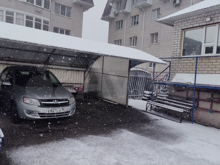 Машиноместо, 12 м²