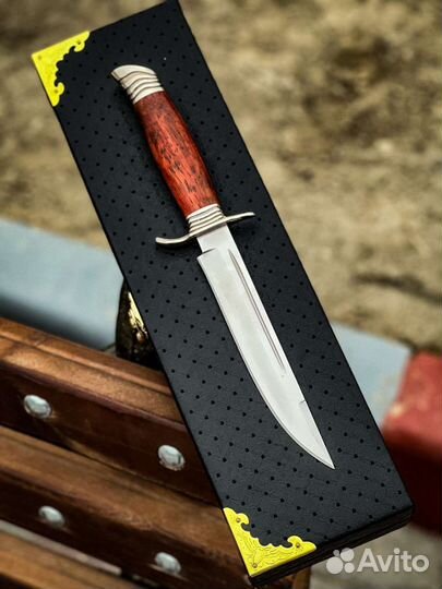 Нож Финка Падук