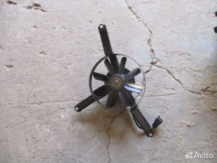 Вентилятор радиатора Kawasaki Zl400 Eliminator