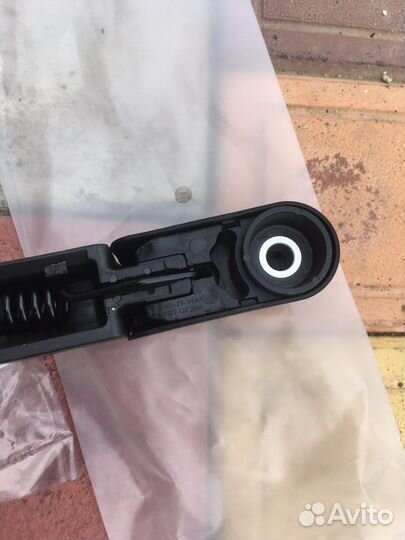 Toyota Vitz Yaris Fielder Дворник задней двери