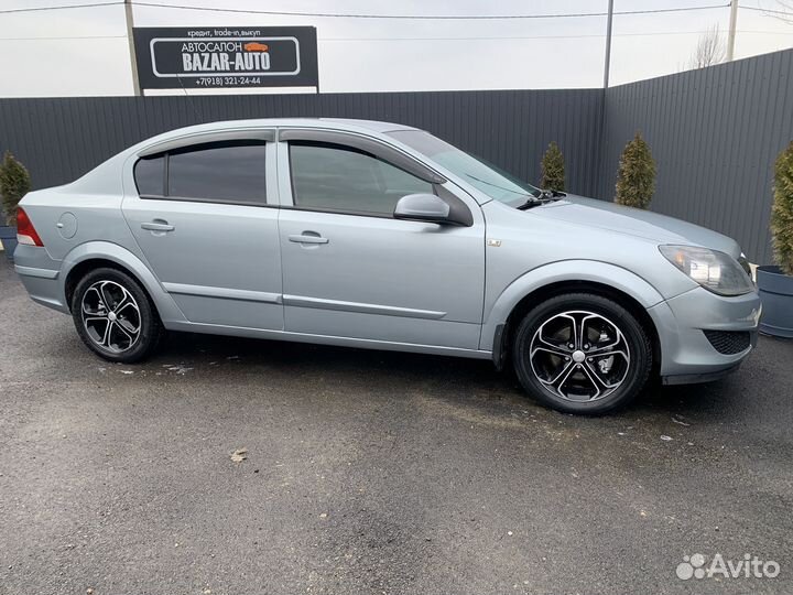 Opel Astra 1.6 МТ, 2008, 93 500 км