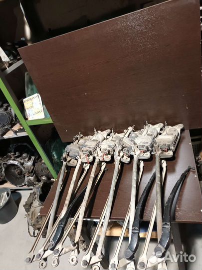 Трапеция стеклоочистителей Porsche Cayenne 1