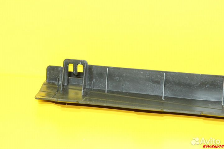 Audi Q5 Накладка рамки радиатора