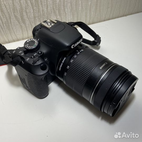 Фотоаппарат Canon EOS 600D Идеальное состояние