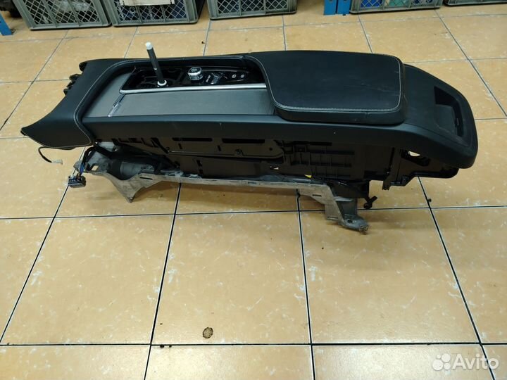 Консоль центральная Volvo Xc90 2016-2022