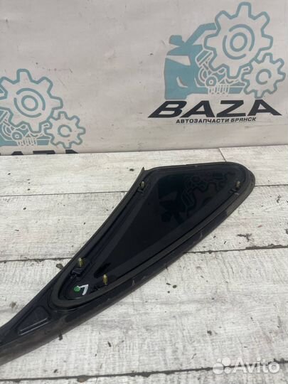 Форточка заднего левого крыла Chevrolet Lacetti