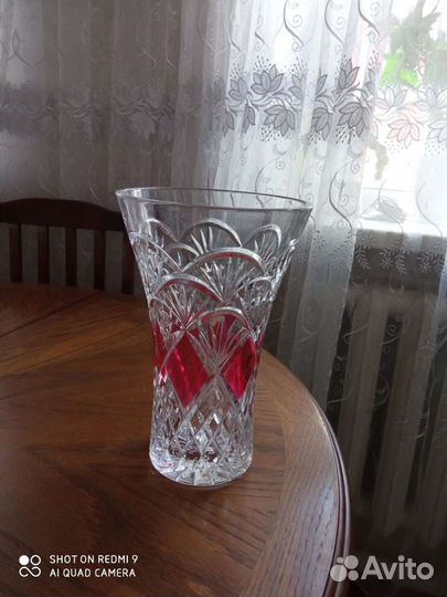 Хрустальная ваза