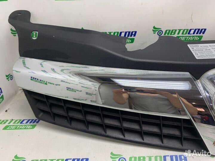 Решетка радиатора передняя Opel Astra H купе