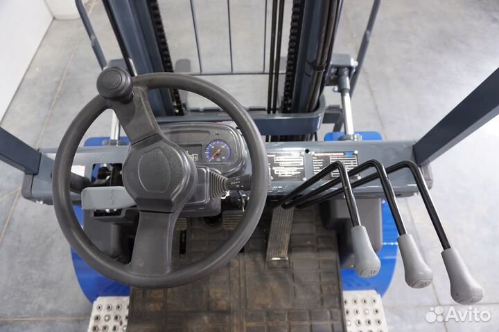 Вилочный погрузчик TRF G40Y-4K, 2023