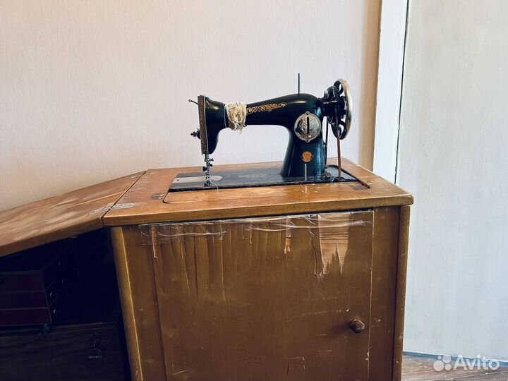 Швейная машинка пмз им. Калинина