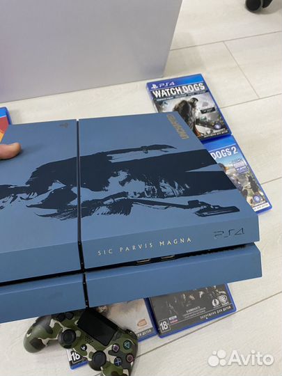 Sony PS4 Limited edition/ 2 геймпада / Много игр