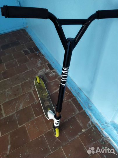 Трюковой самокат