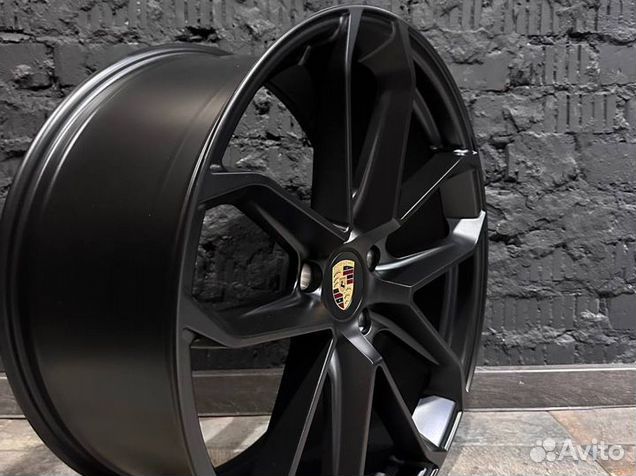 Разноширокие диски R21 5x130 Porsche Cayenne New