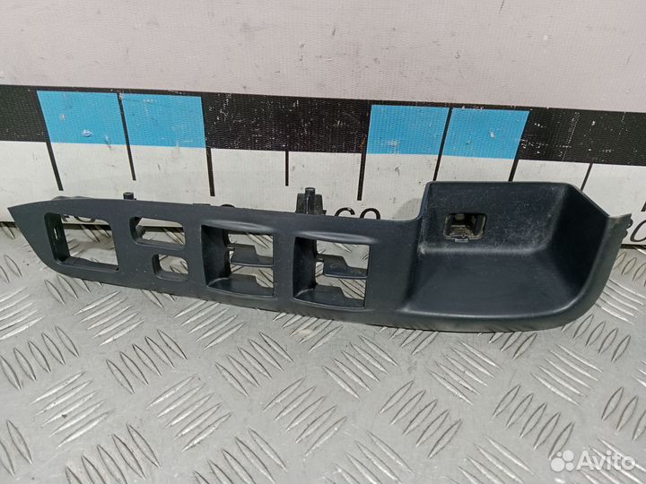 Б/У Накладка блока управления стеклоподъемн#001