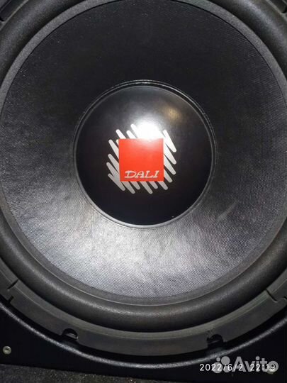 Короб с сабвуфером