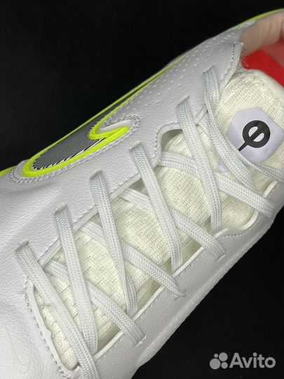 Бутсы сороконожки nike tiempo