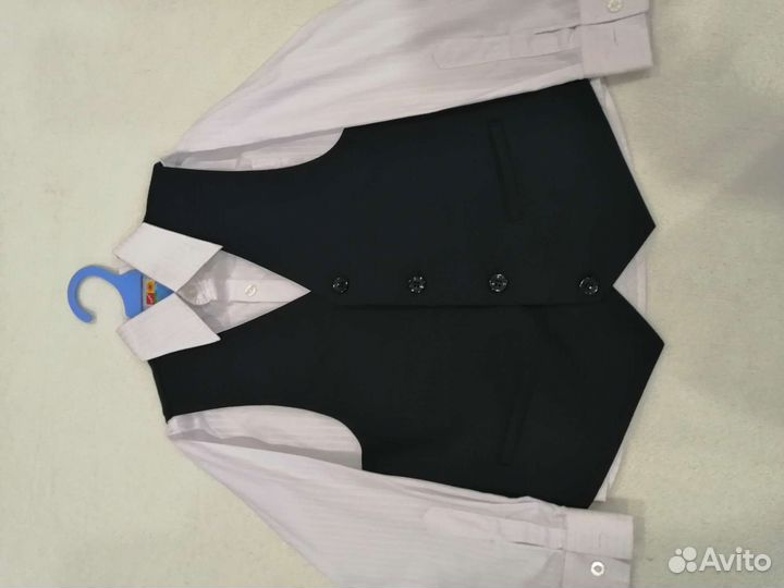 Школьный костюм для мальчика 122 с рубашкой