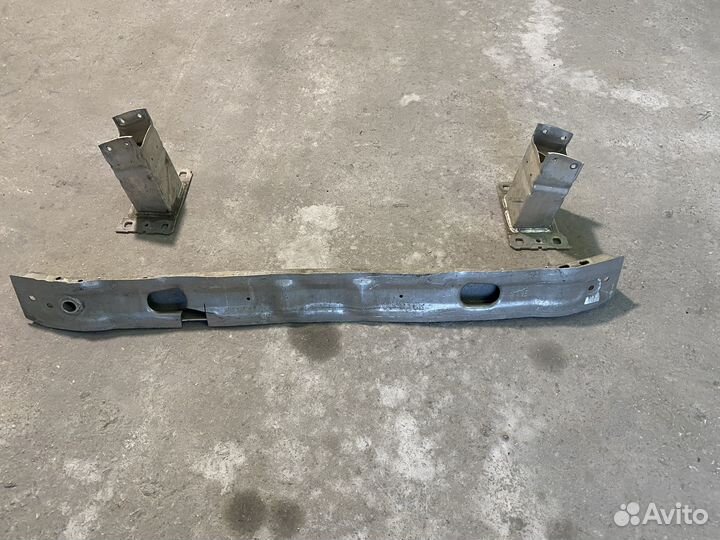 Передний усилитель бампера. Ауди а4 б9 а5 f5