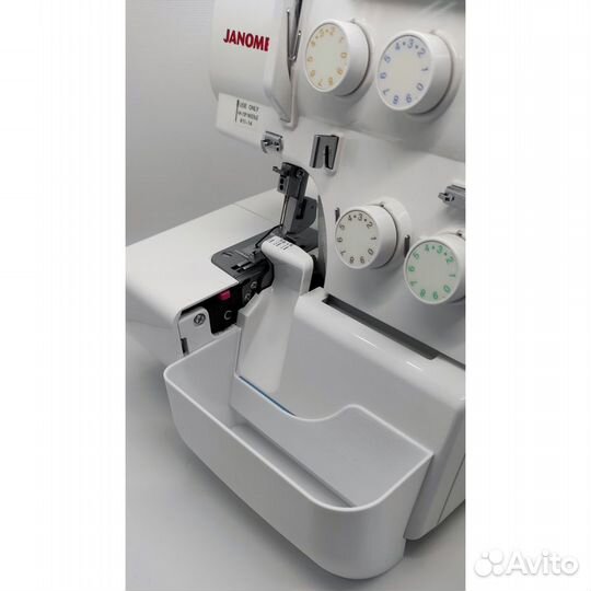 Контейнер для оверлоков Janome T-34, T-72 и др