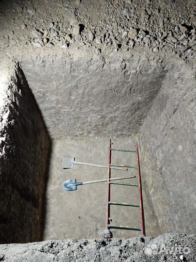 Земляные работы вручную