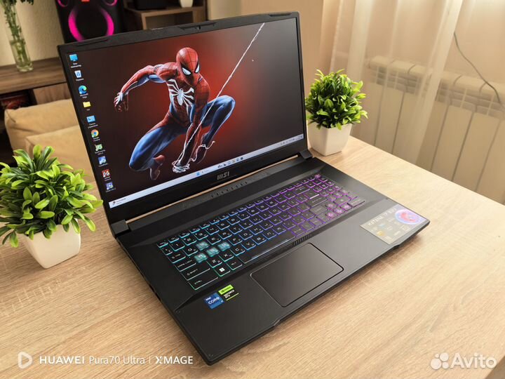 Мощный игровой MSI 17.3, i7, RTX 4050