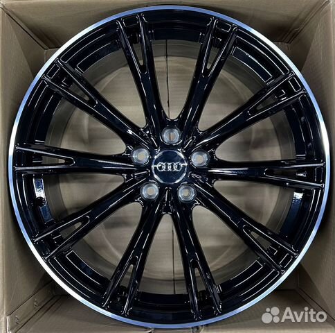 Диски на Audi Ауди Q8 R22