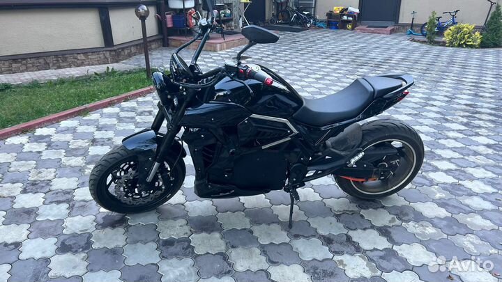 Электромотоцикл Ducati