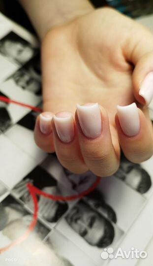 Модель на маникюр