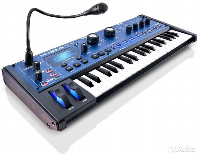 Клавишный инструмент Novation MiniNova