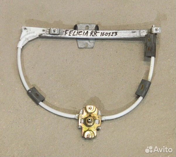 Стеклоподъемник задний правый Skoda Felicia