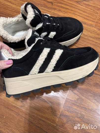 Кроссовки женские зимние 38 размер