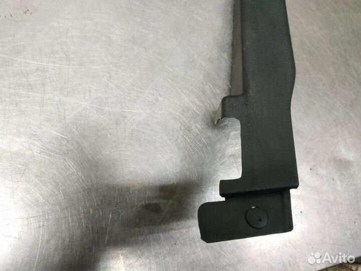 Накладка двери передняя правая Jeep Grand Cherokee