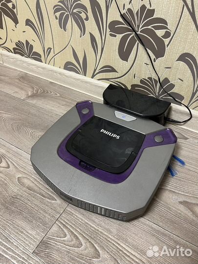 Робот пылесос philips
