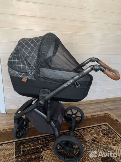 Коляска 2 в 1 Roan Bloom