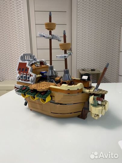 Оригинал Лего Марио - летучий корабль Lego Mario