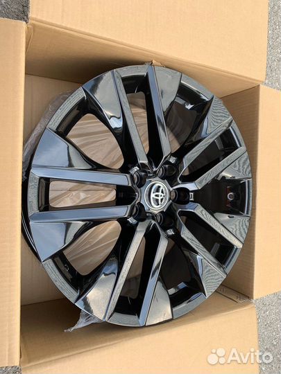 7.5x19 5х114,3 ет40 60.1 Toyota RAV4