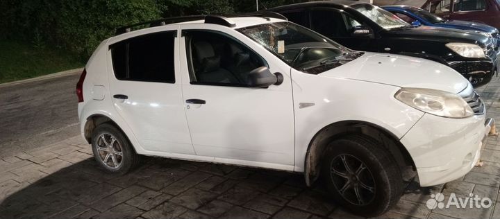 Renault Sandero 1.4 МТ, 2011, 180 000 км