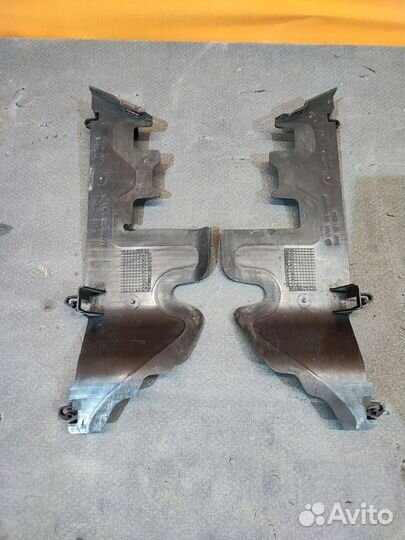 Воздуховод радиатора Volkswagen Tiguan 5N1