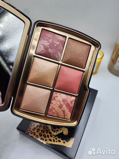 Hourglass Ambient Leopard Palette