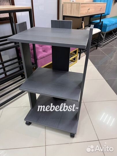 Этажерка на колесиках