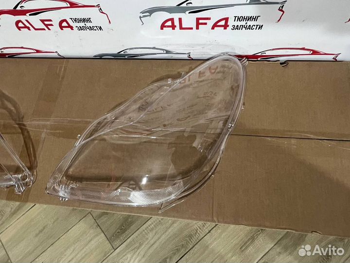 Стекло Фары Mercedes W219 CLS (2004-2010)